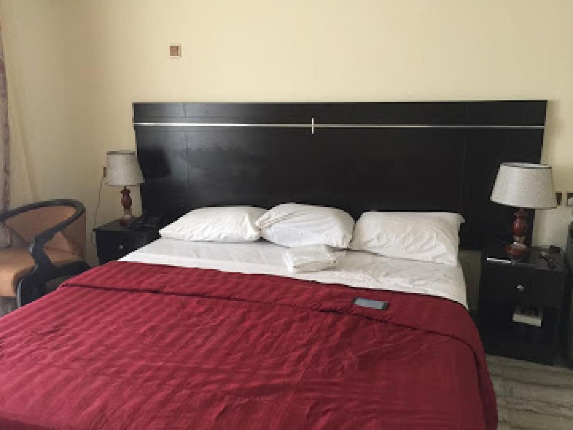 Room In Lodge - Premier Hotel-Ibadan Eksteriør bilde